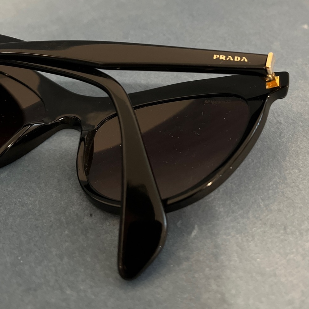 Prada Tortoiseshell Subglasses - image 4